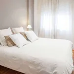 Rent 3 bedroom apartment of 130 m² in barcelona