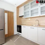 Pronajměte si 3 ložnic/e byt o rozloze 75 m² v Brno