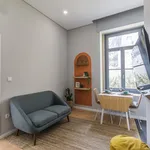 Rent 1 bedroom apartment of 50 m² in Porto