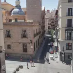 Rent a room of 280 m² in madrid