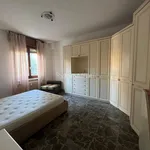 Rent 4 bedroom apartment of 85 m² in Modena