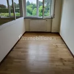 Affitto 5 camera casa di 175 m² in Lurate Caccivio