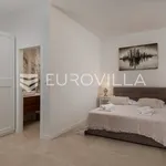 Najam 4 spavaće sobe kuća od 240 m² u Solin - Okolica