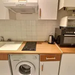 Appartement de 420 m² avec 1 chambre(s) en location à Paris