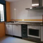 Rent 2 bedroom apartment of 80 m² in Pontevedra