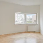 Rent 4 bedroom apartment of 167 m² in Hellerup