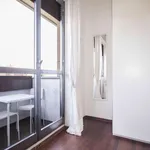 Rent 4 bedroom apartment in Milan