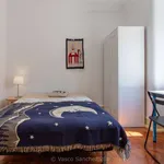 Rent a room of 80 m² in Lisbon