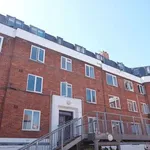 Rent 3 bedroom flat in South East England