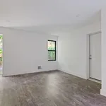 Rent 2 bedroom house in Brooklyn