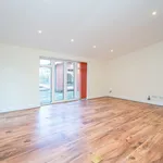 Rent 10 bedroom house in South East England