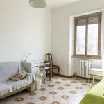 Rent a room of 98 m² in rome