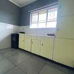 Rent 1 bedroom apartment in Randburg