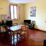 Rent 2 bedroom apartment of 65 m² in Milano