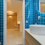 Rent 5 bedroom apartment of 65 m² in Barcelona