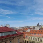 Pronajměte si 4 ložnic/e byt o rozloze 108 m² v Prague