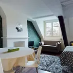 Rent 2 bedroom apartment of 27 m² in Paris