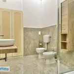 Rent 4 bedroom apartment of 200 m² in Rome