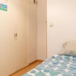 Rent a room of 100 m² in madrid