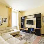 Rent 5 bedroom apartment of 120 m² in Genoa