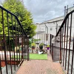 Rent 3 bedroom flat in Wales