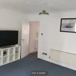 Rent 2 bedroom flat in Salford