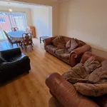 Rent 6 bedroom house in West Midlands