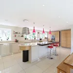 Rent 5 bedroom flat in Elmbridge