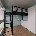 Appartement de 82 m² avec 4 chambre(s) en location à LE