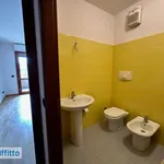 Rent 3 bedroom apartment of 90 m² in Milan