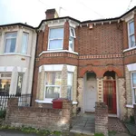 Rent 6 bedroom house in South East England