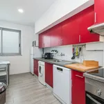 Rent 2 bedroom apartment of 90 m² in Luz