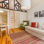 Rent 2 bedroom apartment of 700 m² in Lisbon