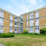 Flat to rent in Chobham Road, Horsell, Woking GU21