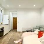 Rent 1 bedroom apartment of 30 m² in Madrid