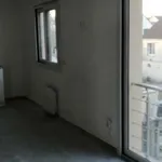 Rent 3 bedroom apartment of 44 m² in Claye-Souilly