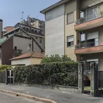 Rent 2 bedroom house in Milan