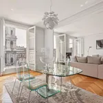 Rent 6 bedroom apartment of 155 m² in Paris