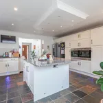 Rent 5 bedroom house in West Byfleet