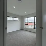 Rent 4 bedroom house in Papakura