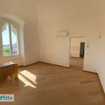 Rent 3 bedroom house of 169 m² in Bari