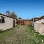 Rent 4 bedroom house in  Melton South VIC 3338                        