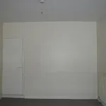 Rent 5 bedroom flat in Leicester