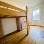 Appartement de 88 m² avec 3 chambre(s) en location à P