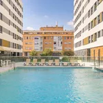 Rent 4 bedroom apartment in Madrid