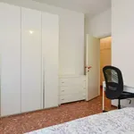 Rent 6 bedroom apartment in Rome