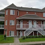 Rent 5 bedroom apartment in Lévis