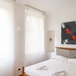 Rent 2 bedroom apartment of 55 m² in Milano