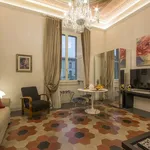 Rent 1 bedroom apartment of 35 m² in Florence