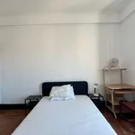 Rent a room in lisbon